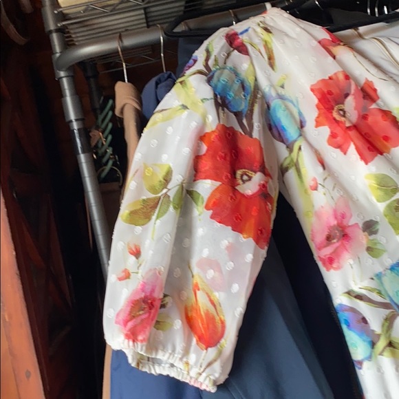 Colorful And Classy Spring Flower Dress - Picture 5 of 8